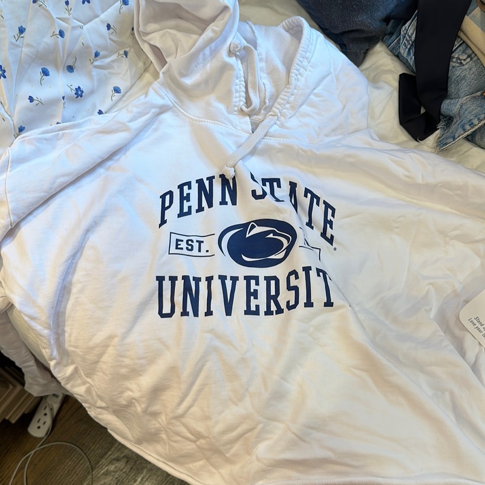 Brand new cropped Penn State Sweatshirt